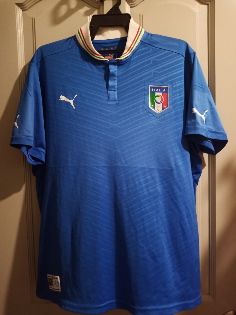 Authentic Italy euro 2012 home kit Men s Fashion Activewear on