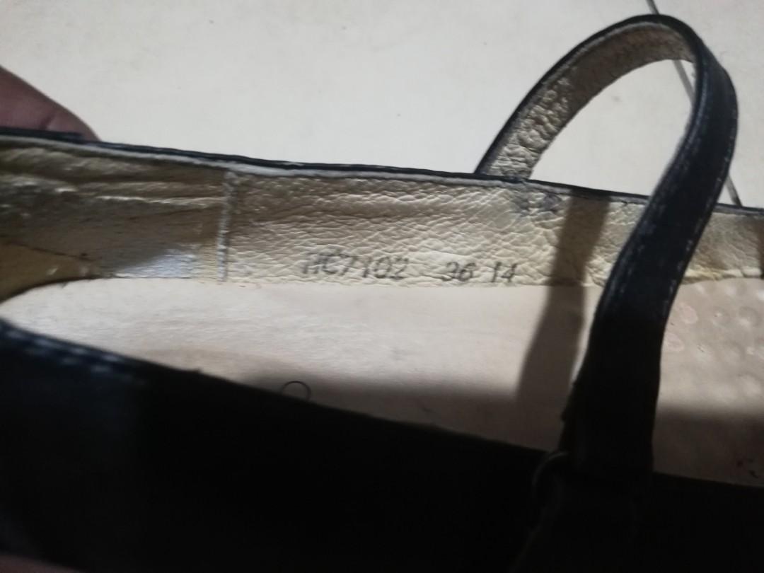 converse leather school shoes