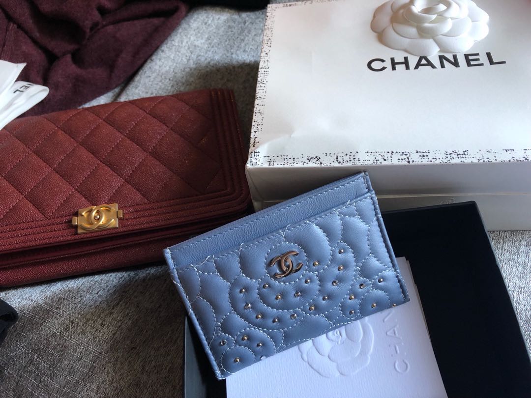 Chanel camellia cardholder, Luxury, Bags & Wallets on Carousell