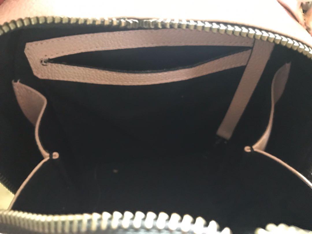 Katre mini boite in limited editon blush (Category: Purses & Pouches) located in Makati City. Submitted by chichib (Listing ID 262988222, Image 3). Description: Repriced!!! Excellent used condition Used twice then stored - too small for me Has some ink marks which can be clean With adjustable long strap With dustbag Bought for 9.5k because it is a limited edition color.