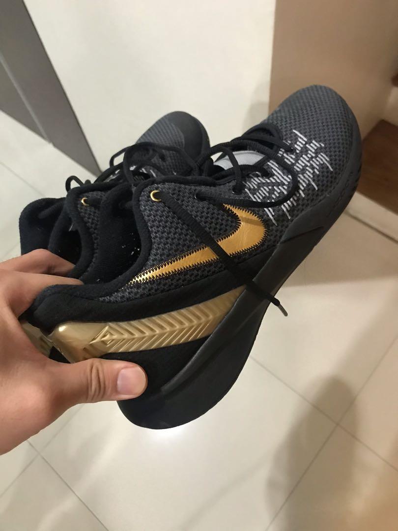kyrie flytrap gold