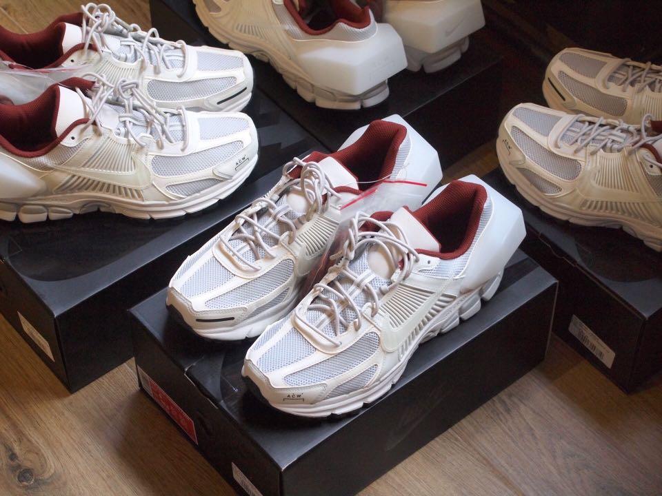 nike acw vomero white