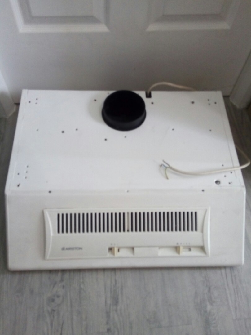 Range Hood (Ariston), TV & Home Appliances, Kitchen Appliances, Hobs