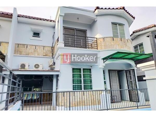 Villa Rafflesia : 4Bedroom Semi-detached Townhouse with ...