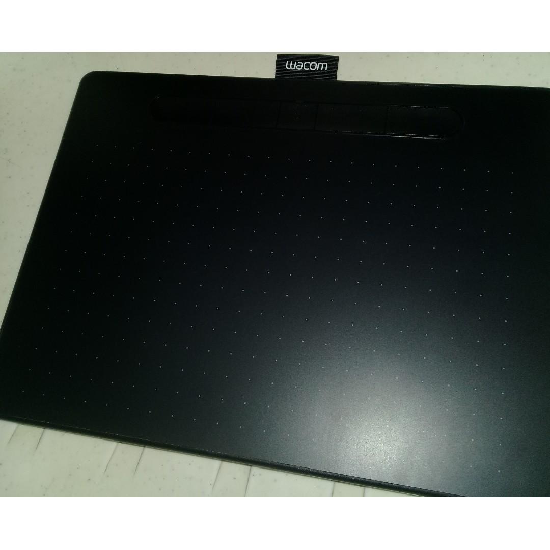 Intuos Medium Bluetooth (CTL6100WL) Graphic Drawing Pen Tablet