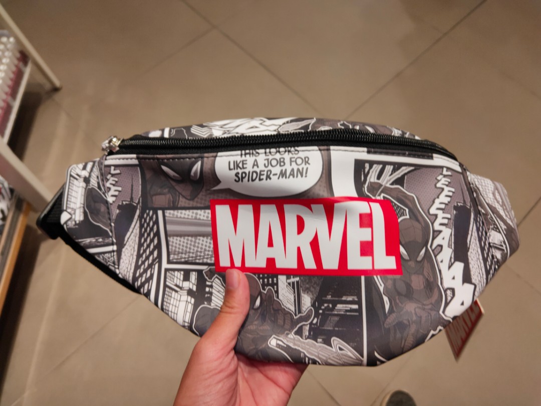 Waist bag online marvel miniso