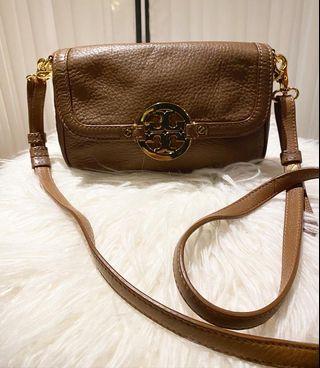 Tory Burch Amanda Mini Brown Leather Crossbody Tory Burch Amanda Mini Brown Leather Crossbody