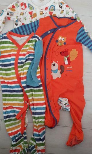 Baby kids clothes: Mothercare sleep suits onesies