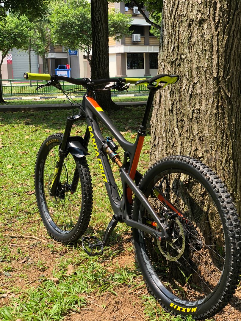 2017 SANTA CRUZ NOMAD C SIZE L