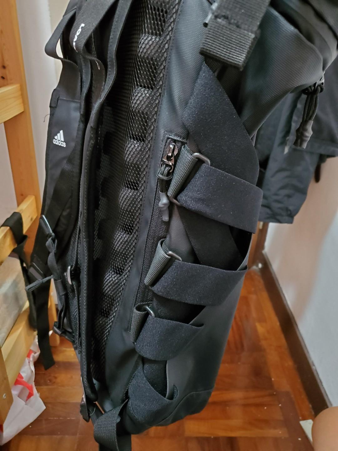 fakultate junk redzet cauri adidas dy4893