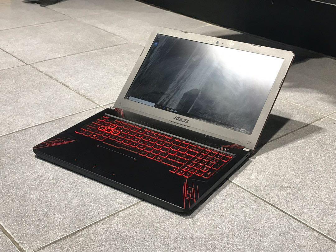 ASUS TUF FX504GM Gaming 15,6" Core i5 8th 8GB DDR4 256 SSD And 1TB HDD