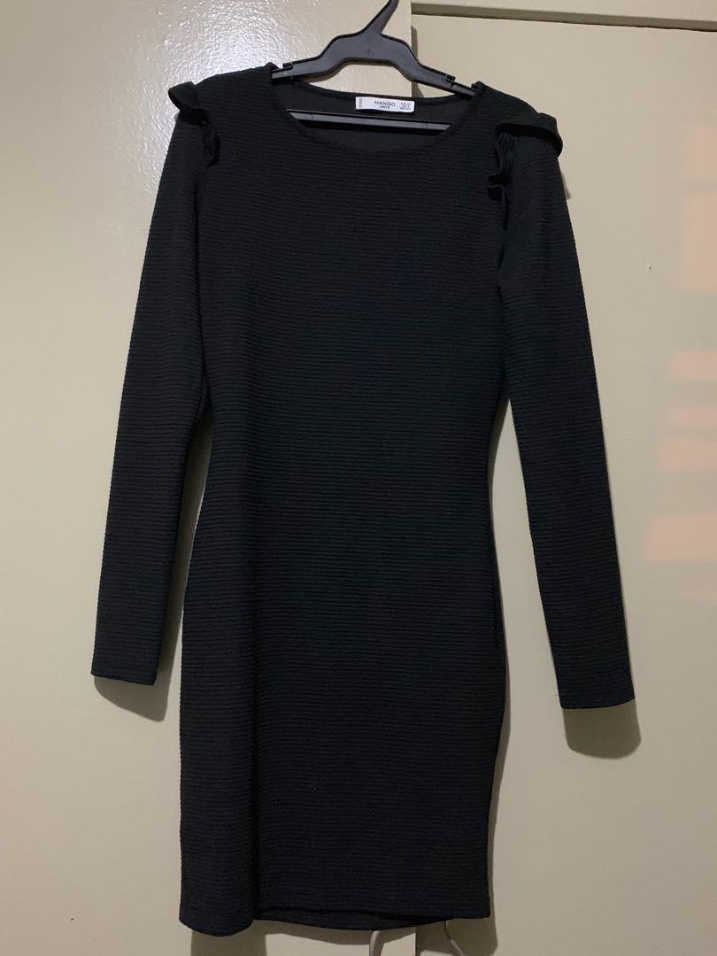 Black dress (Category: Dresses) located in Mandaluyong City. Submitted by clowsit (Listing ID 263177291, Image 3). Description: Black dress Long sleeves Mango brand 100% excellent condition No flaws Can be worn as office attire or any formal event.