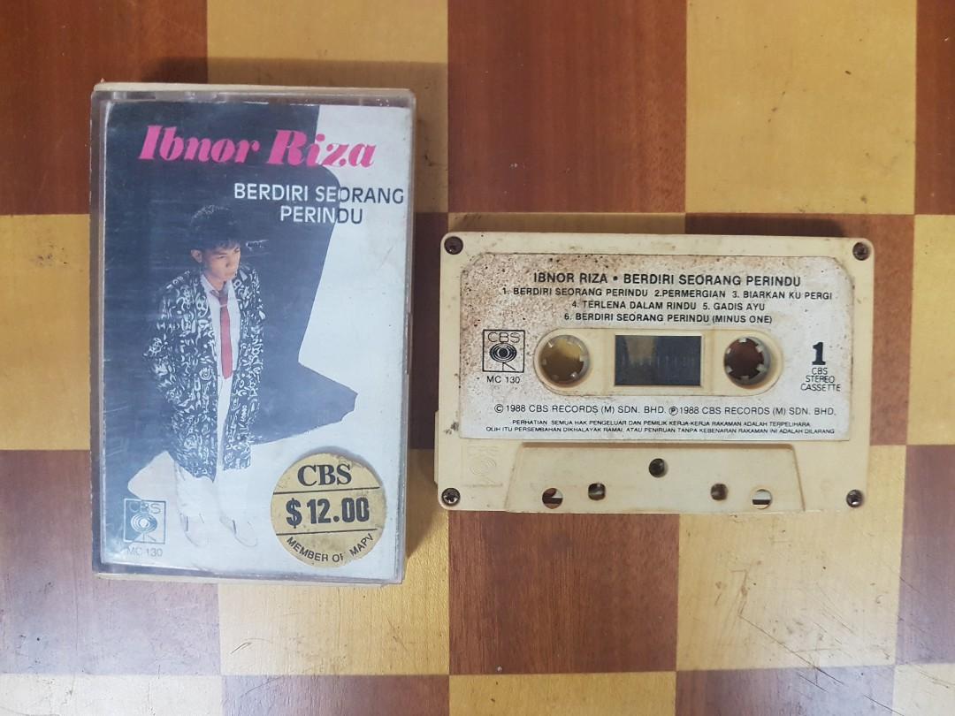 Ibnor Riza Berdiri Seorang Perindu Cassette Music Media Cd S Dvd S Other Media On Carousell