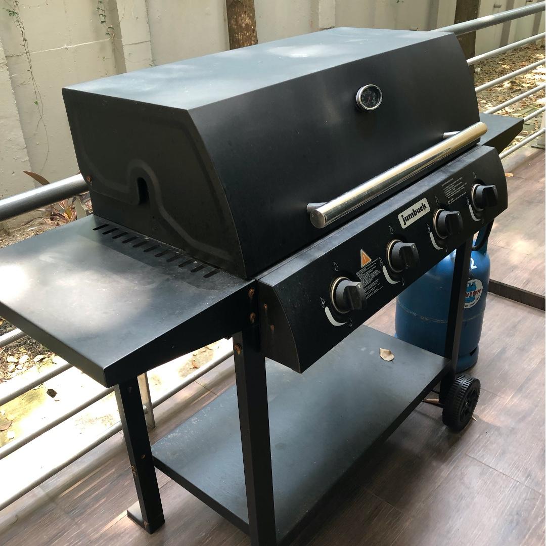 Jumbuck 2 burner hooded bbq top