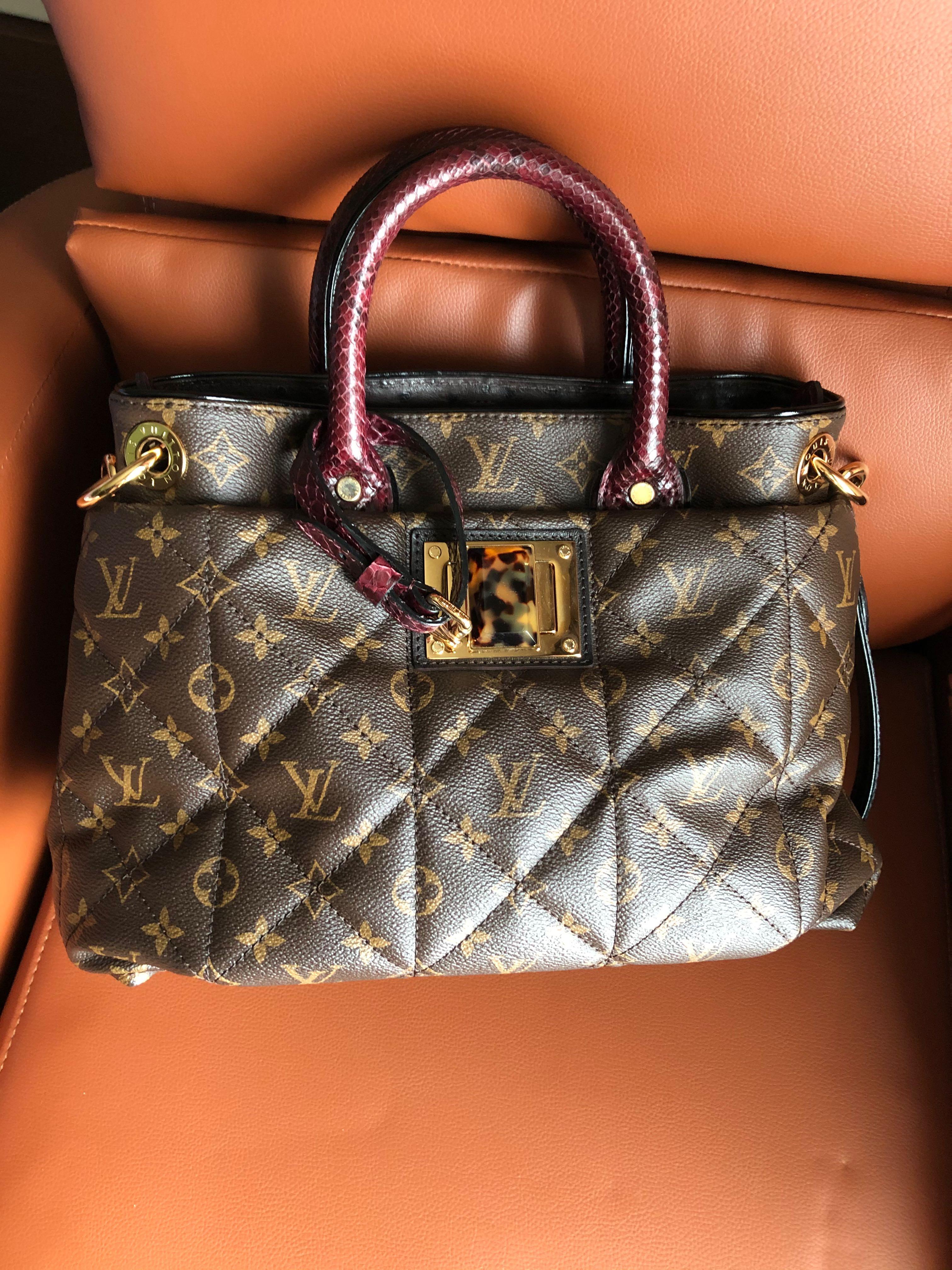 Louis Vuitton ostrich and snakeskin Etoile Exotique tote GM