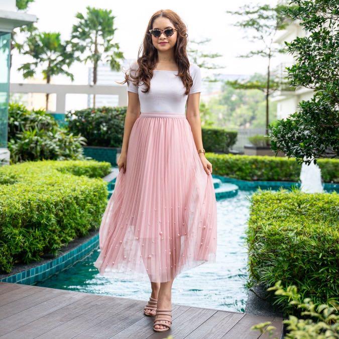 Midi Tutu Skirt Women s Fashion Bottoms Skirts on Carousell