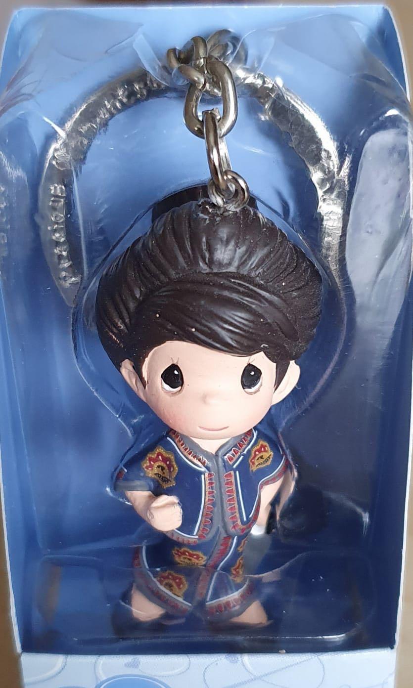 Singapore Girl Keychain, Everything Else on Carousell