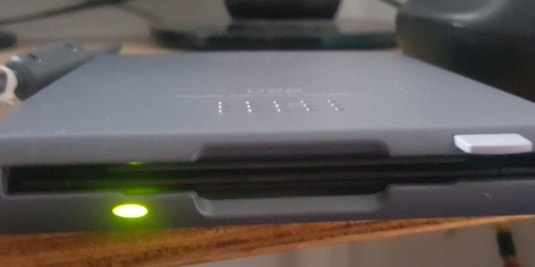 Sony USB Floppy Disk Drive, Computers & Tech, Parts & Accessories, Hard Disks & Thumbdrives on
