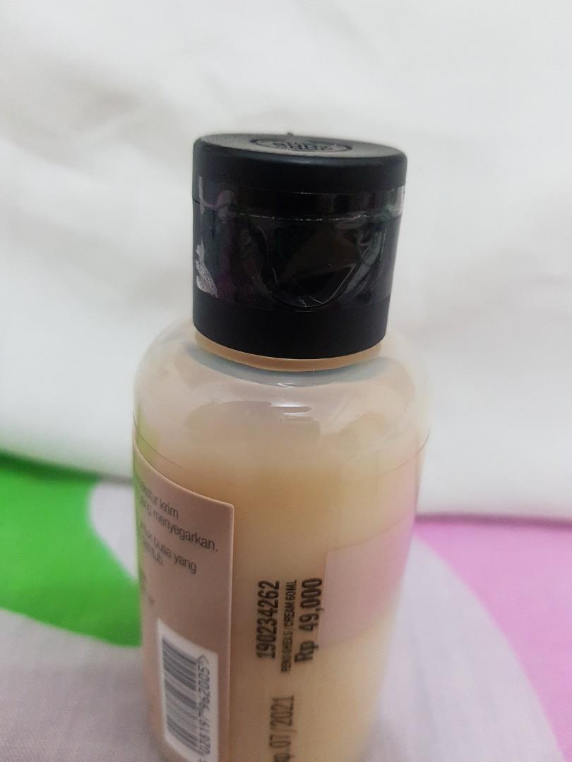 The Body Shop Shower Cream, Kesehatan & Kecantikan, Kulit, Sabun