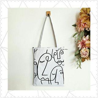 Totebag Abstrak / Tote Bag Abstrak