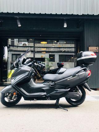 2015年 Suzuki Burgman AN650 ABS 漢堡人 漢堡 車況極優 可分期 免頭款 歡迎車換車 網路評價最優 業界分期利息最低 大羊 紅牌 AK550 AN400 Tmax C650