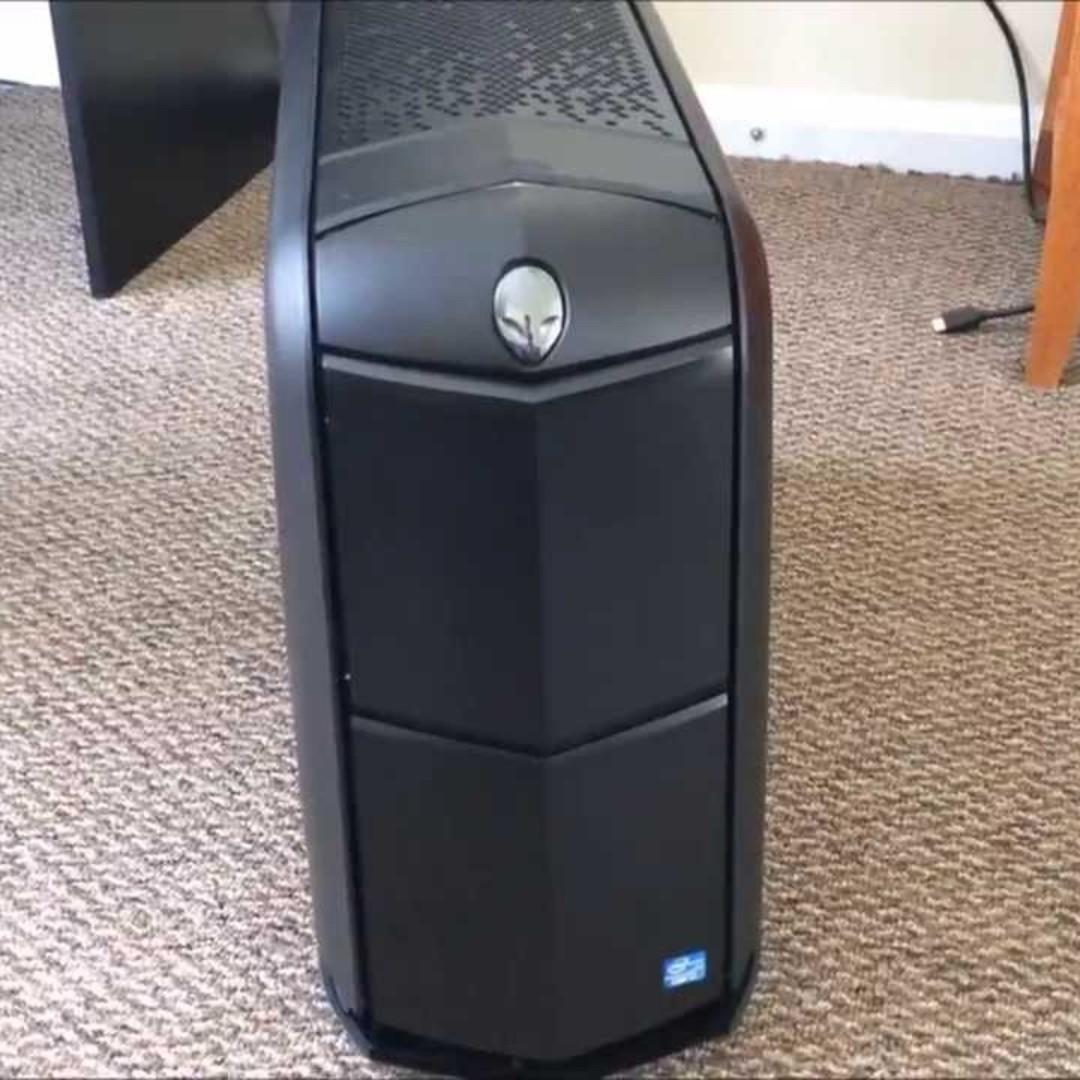 Alienware Aurora R4 Desktop set