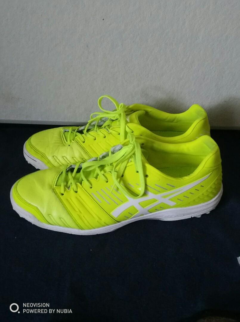 Asics deals indoor football