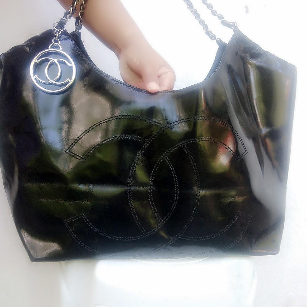 Chanel Patent Leather Coco Shine Large Tote (SHF-23461) – LuxeDH