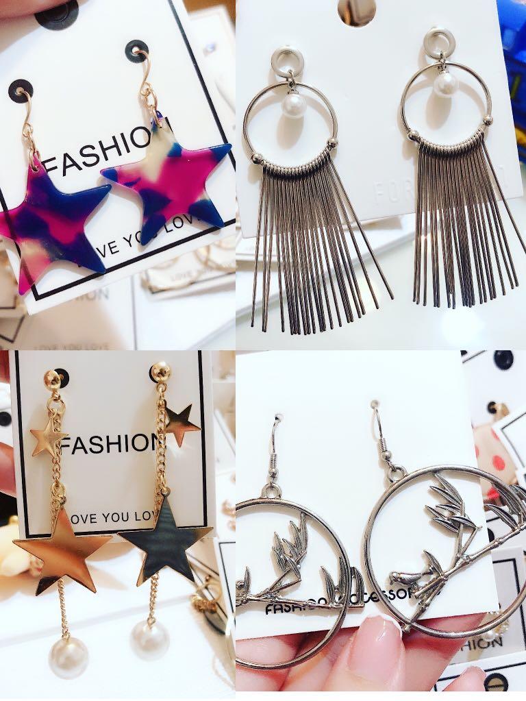 Earring （分類：耳環）位於 Hong Kong。 由 jw.accessories 提交（商品編號 263328636，圖片 3）。簡介： New Arrival ❣️ [$20對］ [$60 /3對包平郵] [$100/6 對包平郵］ 全部🉐️1對 實物拍攝 📷 🈶️意cap 圖pm 😃 - - - ☑️滙豐 /中銀/payme/支付寶/轉數快 #飾物 #韓國 #頸鏈 #手鍊 #手錶 #手鐲 #介指 #耳環 #出口飾物 #歐美飾品 #日韓首飾 #accessories #koreastyle #韓款 #網上飾物店 #禮物 #民族 #earings #rings #香港飾#。