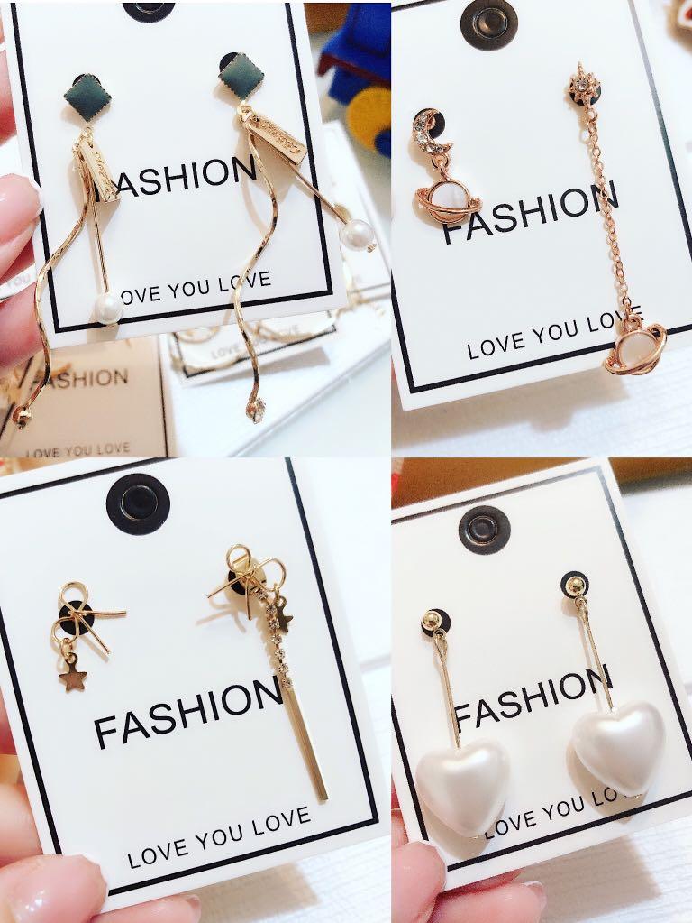 Earring （分類：耳環）位於 Hong Kong。 由 jw.accessories 提交（商品編號 263328636，圖片 9）。簡介： New Arrival ❣️ [$20對］ [$60 /3對包平郵] [$100/6 對包平郵］ 全部🉐️1對 實物拍攝 📷 🈶️意cap 圖pm 😃 - - - ☑️滙豐 /中銀/payme/支付寶/轉數快 #飾物 #韓國 #頸鏈 #手鍊 #手錶 #手鐲 #介指 #耳環 #出口飾物 #歐美飾品 #日韓首飾 #accessories #koreastyle #韓款 #網上飾物店 #禮物 #民族 #earings #rings #香港飾#。