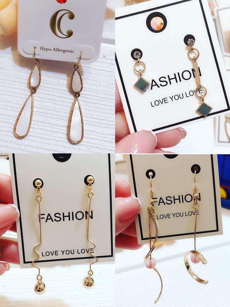 Earring （分類：耳環）位於 Hong Kong。 由 jw.accessories 提交（商品編號 263328636，圖片 5）。簡介： New Arrival ❣️ [$20對］ [$60 /3對包平郵] [$100/6 對包平郵］ 全部🉐️1對 實物拍攝 📷 🈶️意cap 圖pm 😃 - - - ☑️滙豐 /中銀/payme/支付寶/轉數快 #飾物 #韓國 #頸鏈 #手鍊 #手錶 #手鐲 #介指 #耳環 #出口飾物 #歐美飾品 #日韓首飾 #accessories #koreastyle #韓款 #網上飾物店 #禮物 #民族 #earings #rings #香港飾#。