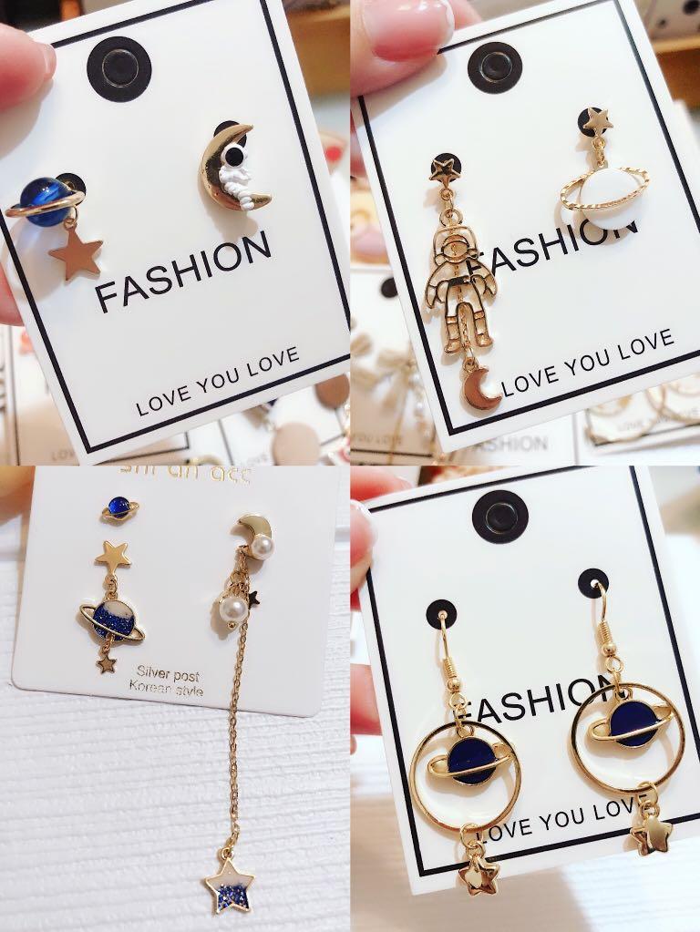 Earring （分類：耳環）位於 Hong Kong。 由 jw.accessories 提交（商品編號 263328636，圖片 10）。簡介： New Arrival ❣️ [$20對］ [$60 /3對包平郵] [$100/6 對包平郵］ 全部🉐️1對 實物拍攝 📷 🈶️意cap 圖pm 😃 - - - ☑️滙豐 /中銀/payme/支付寶/轉數快 #飾物 #韓國 #頸鏈 #手鍊 #手錶 #手鐲 #介指 #耳環 #出口飾物 #歐美飾品 #日韓首飾 #accessories #koreastyle #韓款 #網上飾物店 #禮物 #民族 #earings #rings #香港飾#。