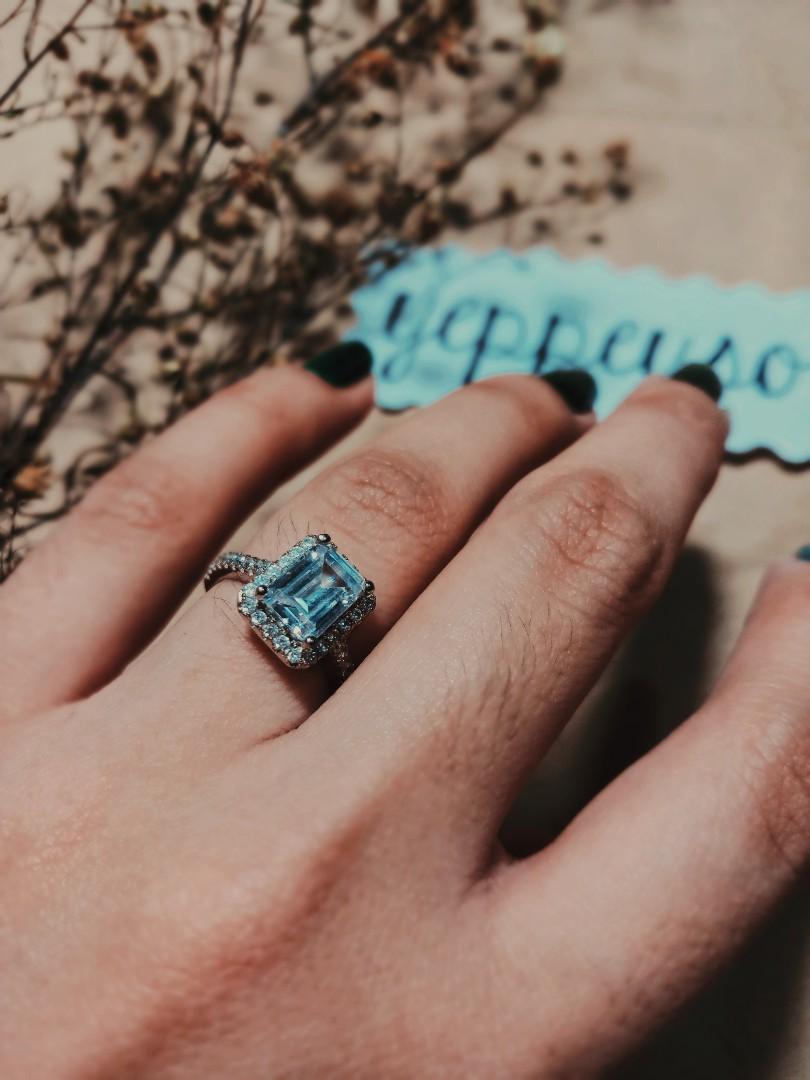 Emerald Cut Engagement Ring (s925) (Category: Rings) located in Paranaque City. Submitted by shopnsaveph (Listing ID 263425820, Image 1). Description: ~Let the stars take you away~ Only actual photos of @yeppeuso used. 🌹 925 sterling silver, cubic zirconia This means that this will not tarnish, rust even used in water. 🌹 One piece left. Size 5. ◇ 1,550 exclusive of sf ◇ 🌼mode of payment: BPI / BDO deposit or transfer. We also accept Gcash tran