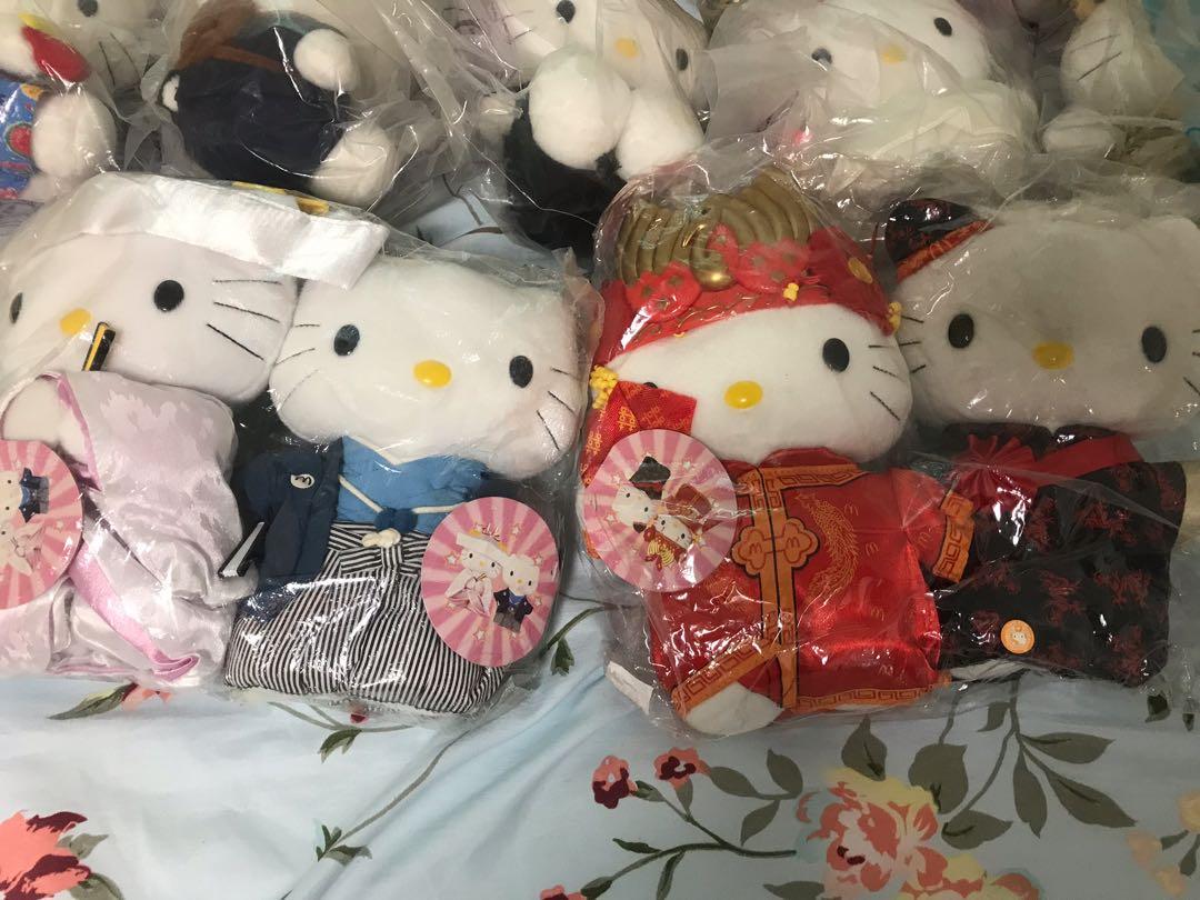 Hello Kitty 公仔 （分類：絨毛玩具）位於 Hong Kong。 由 funnyoo 提交（商品編號 263364653，圖片 2）。簡介： $50一個如果要可以話我知你要哪一個公仔全新，如果全要可以平啲。