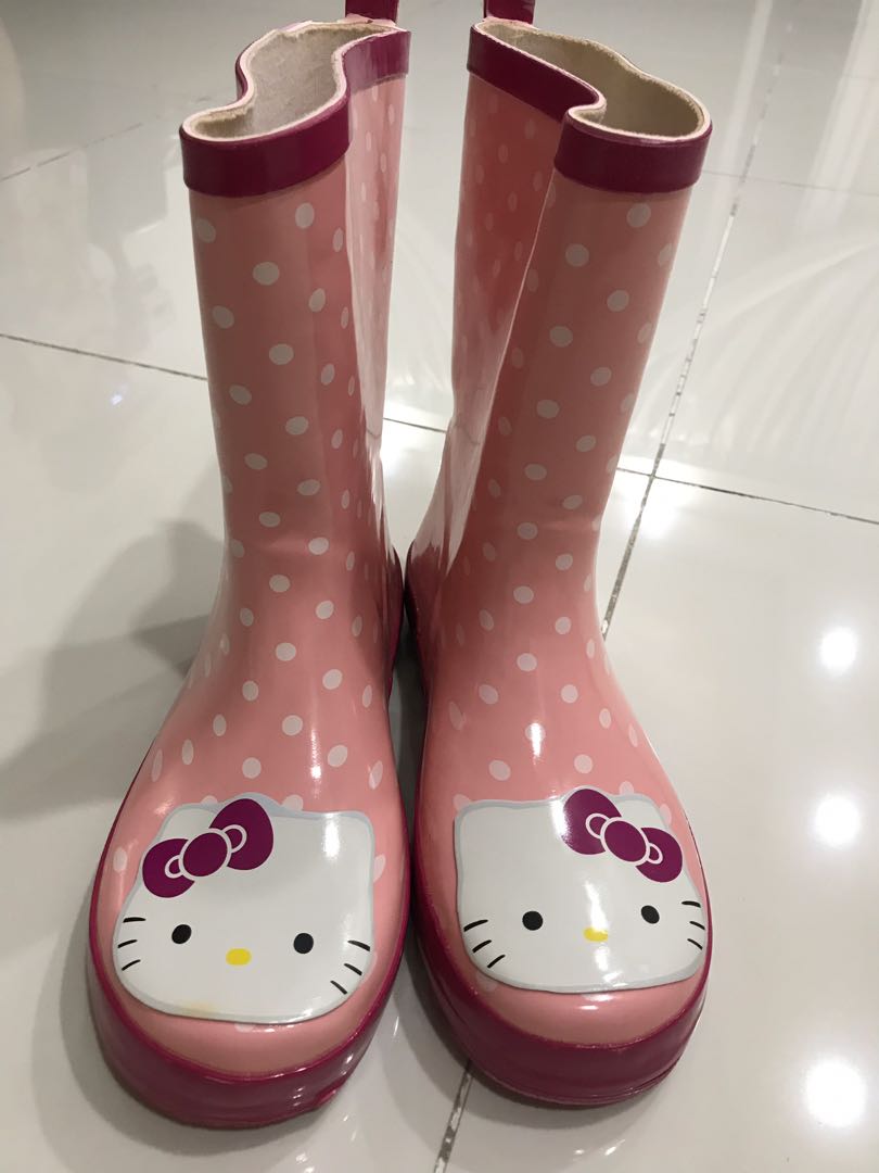 Hello Kitty Rubber boots, Babies & Kids, Babies & Kids Fashion on Carousell