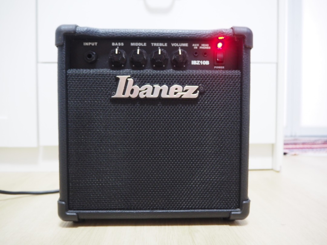 Ibanez IBZ10B Bass Guitar Amplifier, Hobbies & Toys, Music & Media