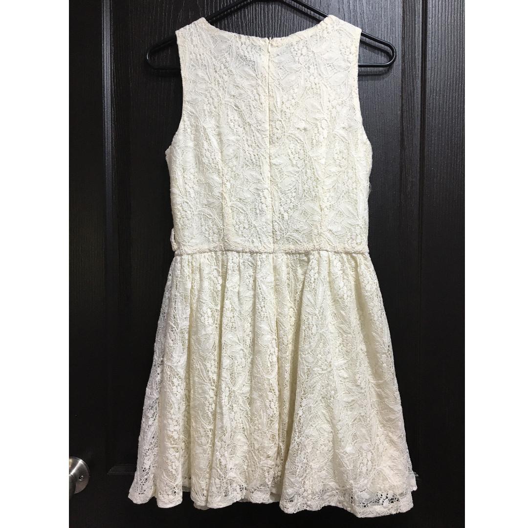 MISGUIDED WHITE LACE TEA DRESS (SIZE 8) (Category: Dresses) located in Quezon City. Submitted by cocobono (Listing ID 263320101, Image 3). Description: #febsweldo.