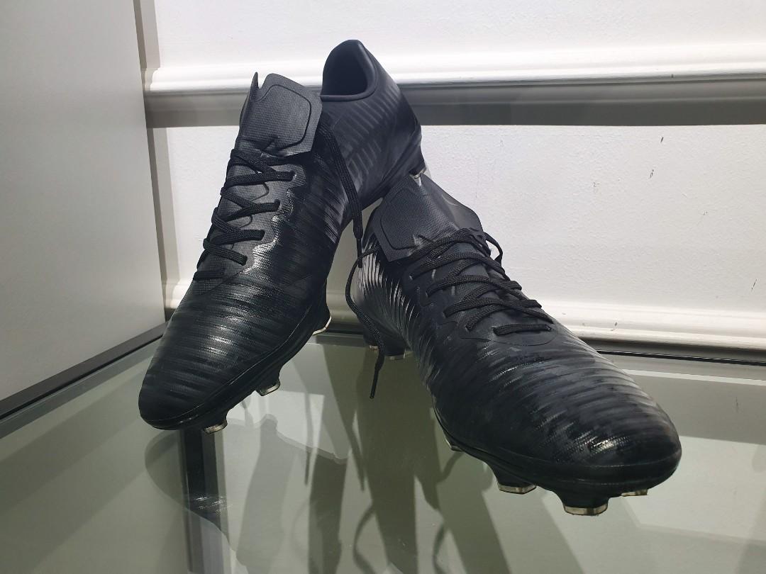 nike blackout boots