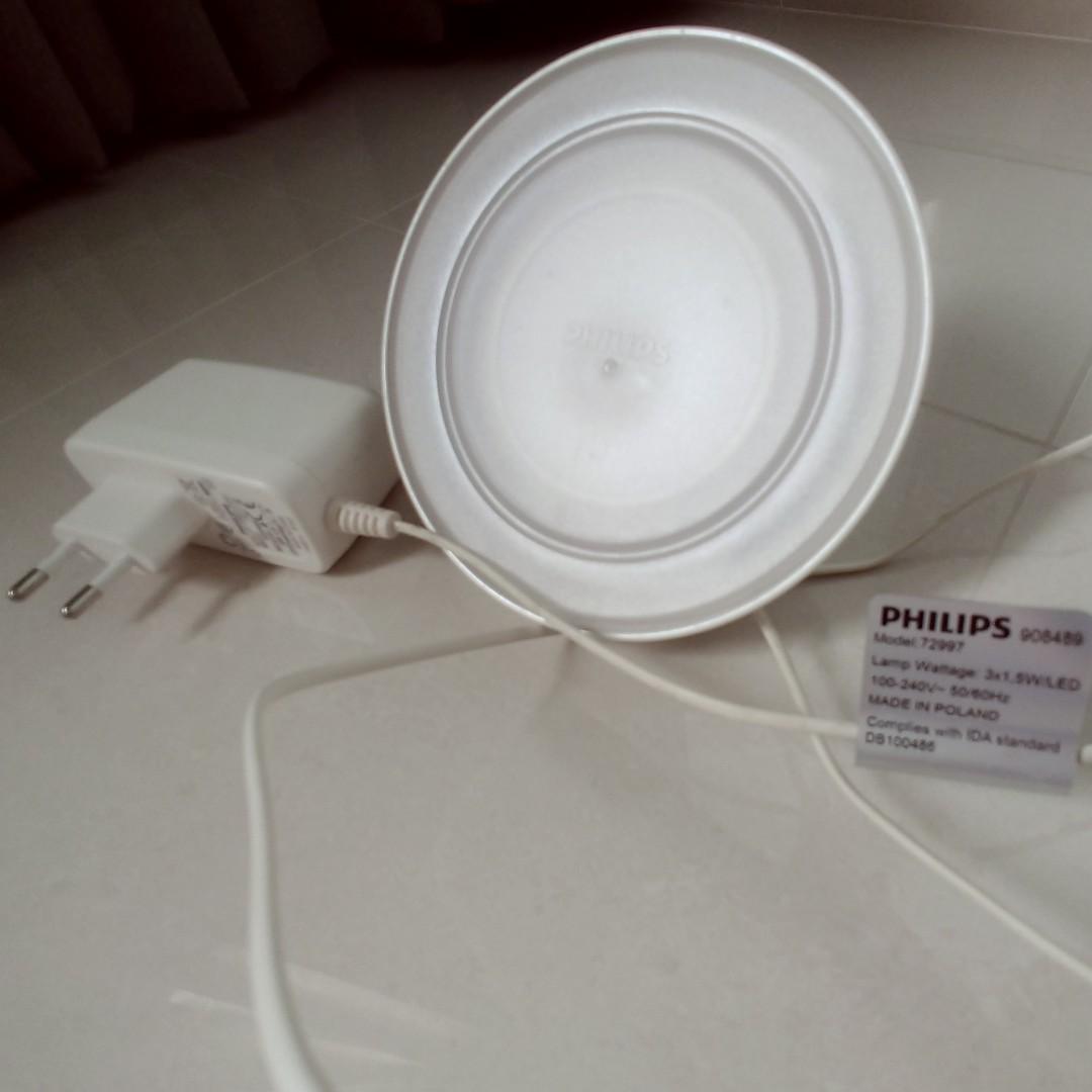 philips hue bloom dimmable led smart table lamp
