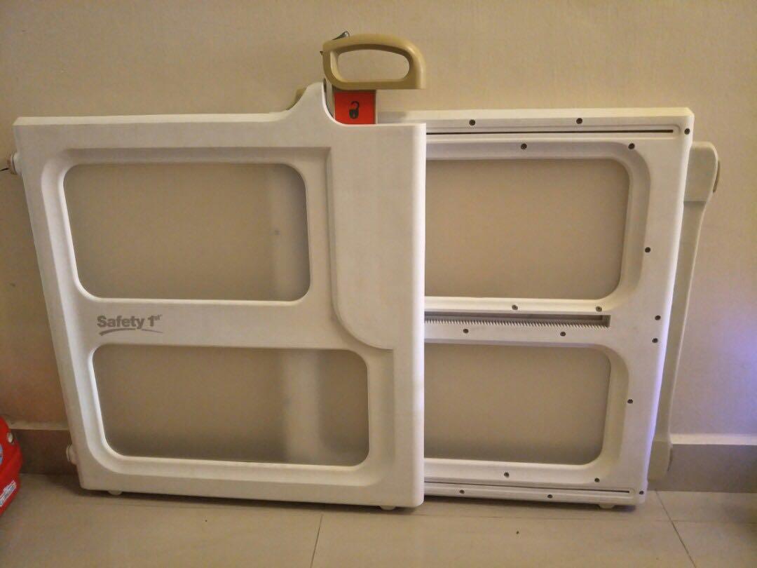 Safety First Perfect Fit Gate, Everything Else on Carousell