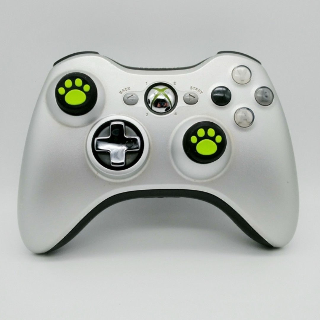 Silver Transforming D-Pad Xbox 360 Wireless Controller with Two New