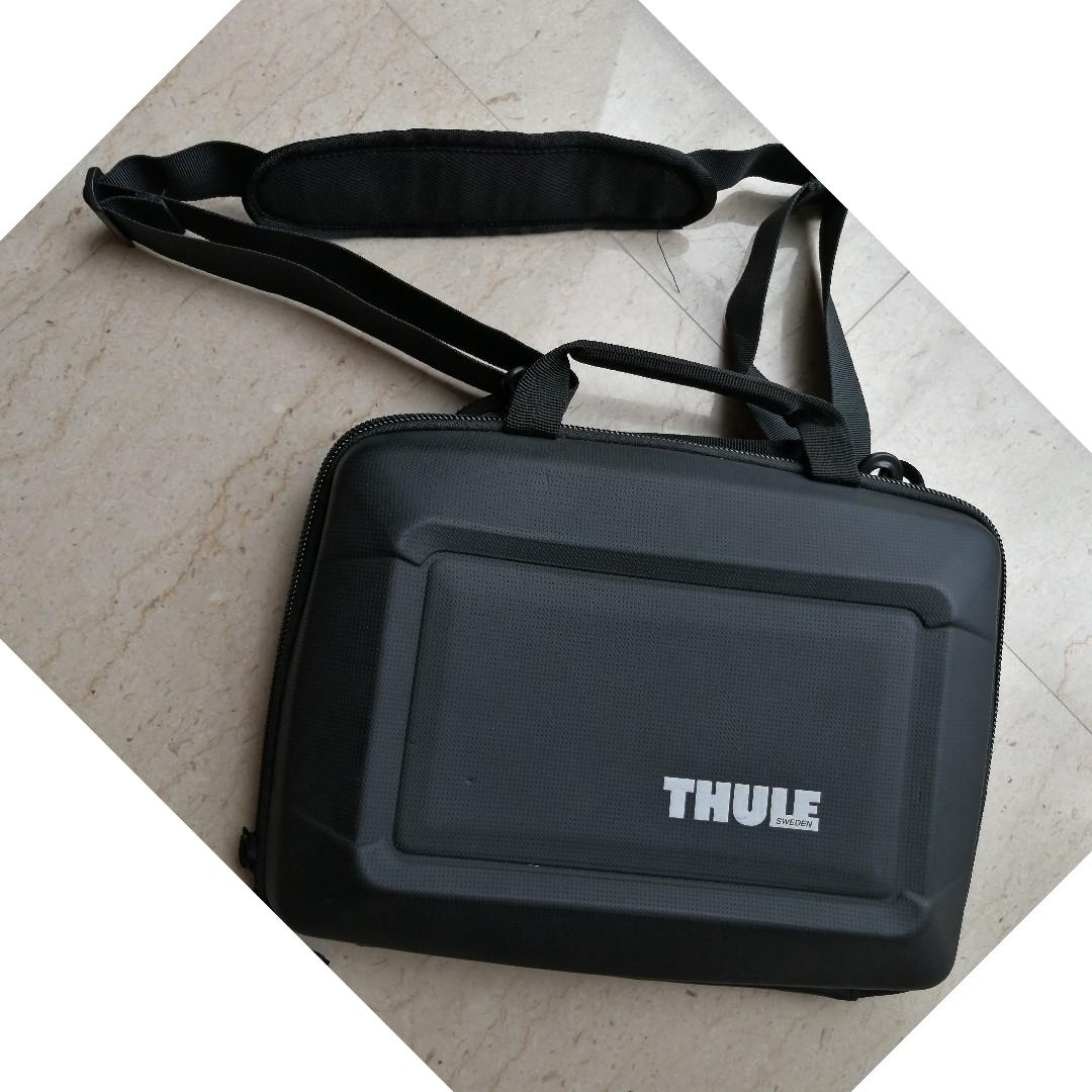 THULE Gauntlet 3.0 Macbook Pro 13