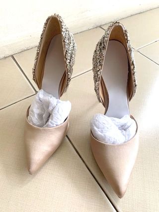 (Kategori: ) berada di . Dikirim oleh primpbunny (ID iklan 263656169, Gambar 1). Deskripsi: .