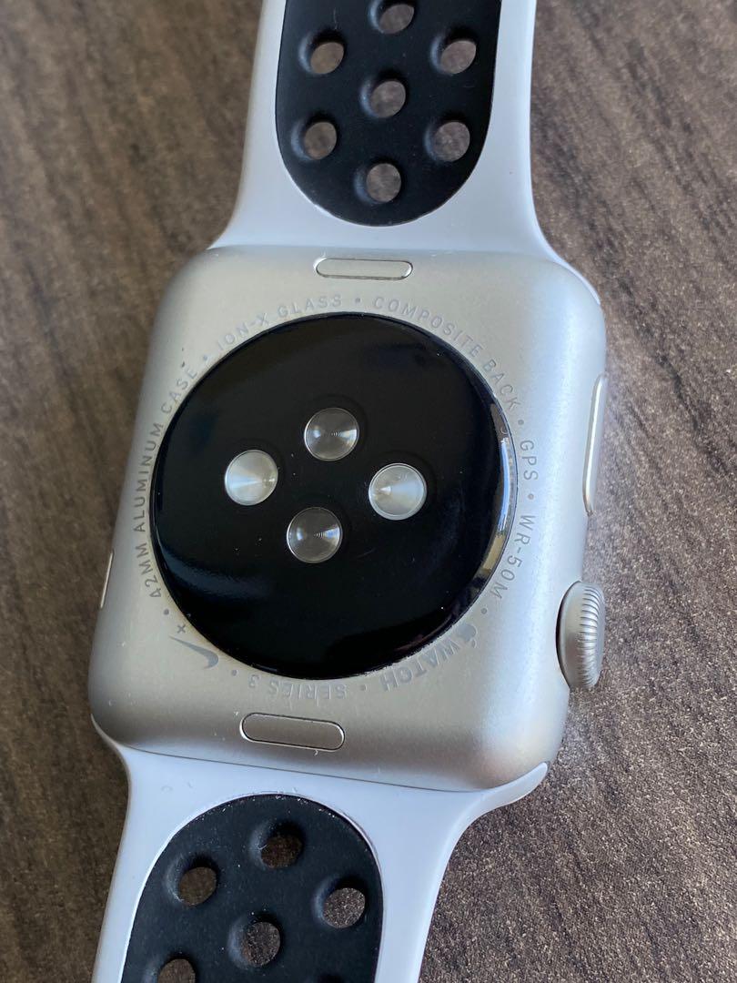 Apple Watch Nike GPS Series 3 Silver Aluminium 42mm Model A1859