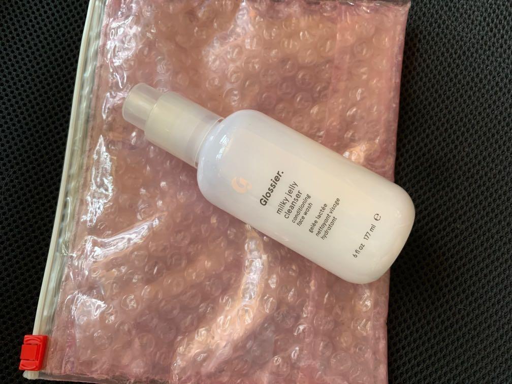 Glossier milky jelly cleanser conditioning face wash (Category: Face Care) located in Quezon City. Submitted by lovingsh0pping (Listing ID 263584792, Image 1). Description: 75-80% left Used a few times Authentic Pouch not included.
