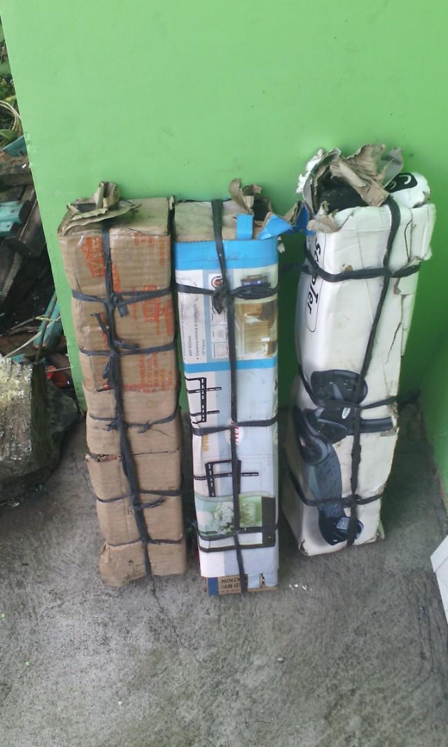 Jalousie glass (Category: Construction & Building Materials) located in Naga. Submitted by jacklancastera (Listing ID 263517451, Image 1). Description: Jalousie glass for sale po, binebenta ko n po kasi pinalitan ko n bintana ko, 49 pieces po lahat para sa limang frame n po, isama ko n rin po yung frame libre n pwede p naman po maayos, for pick up lng po dito sa DECA homes Langon, Msg me or text me if you are intrested....