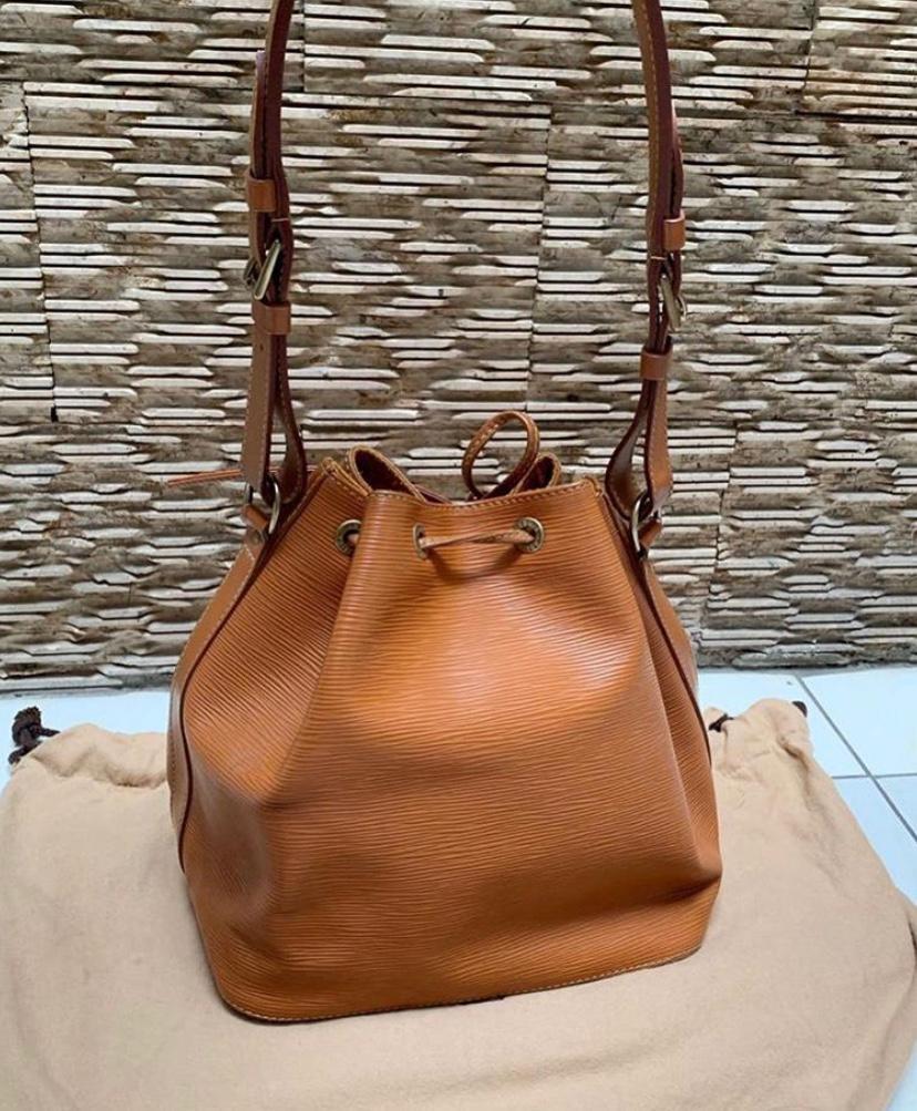 Louis Vuitton Lussac Medium Tote Brown Epi Leather - Vintage 1994