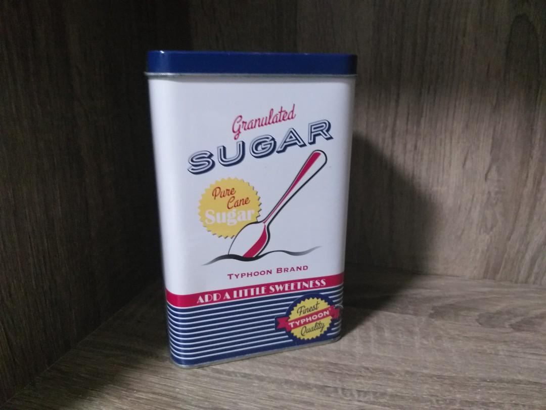 Retro Tin Can (Category: Coffee Machines & Makers) located in Mandaluyong City. Submitted by onetraveler76 (Listing ID 263654844, Image 1). Description: .