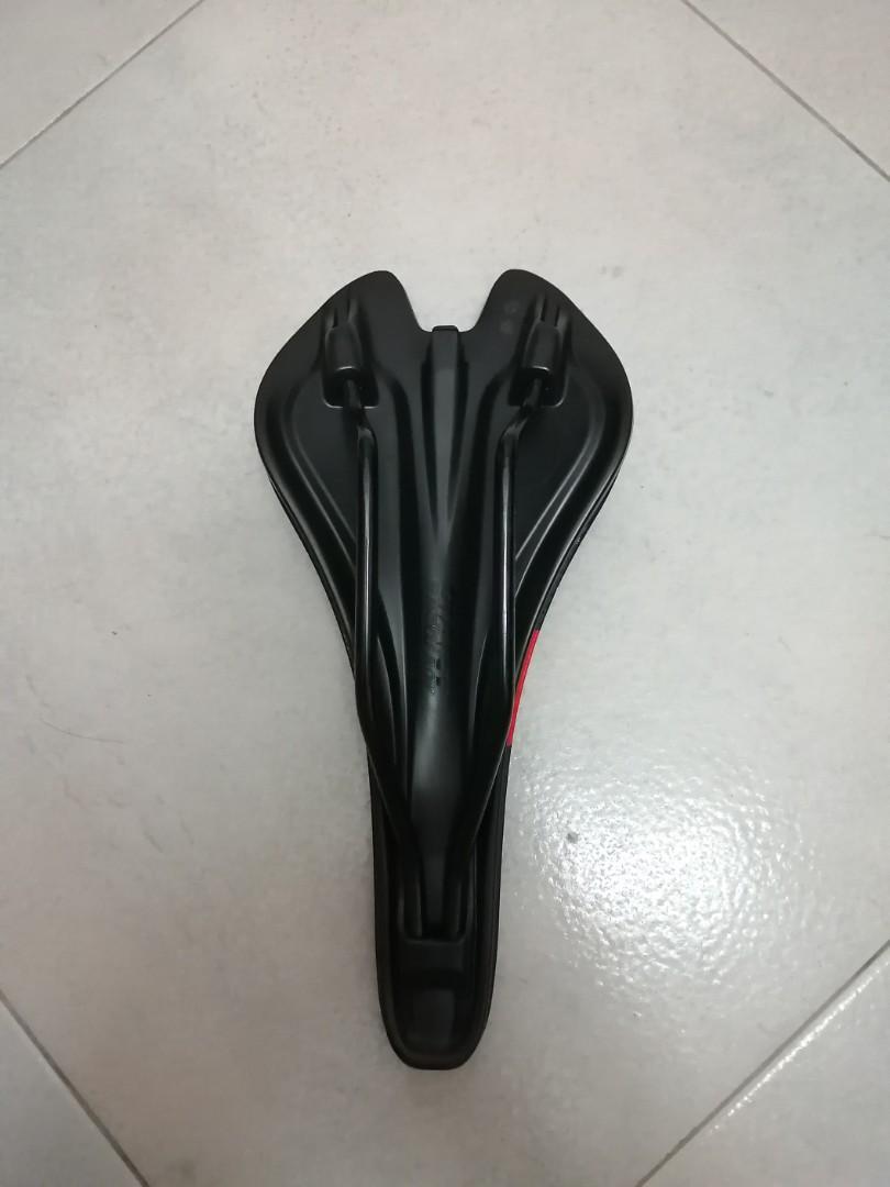 giant contact upright saddle