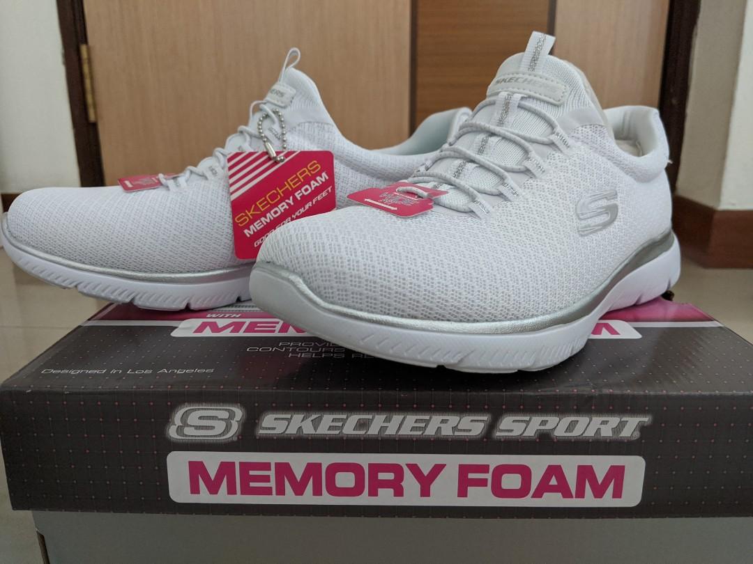 skechers memory foam womens wide